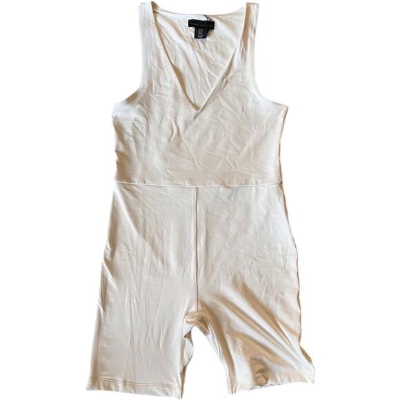 House of Harlow 1960, Cream Sleeveless Romper, Size Medium, NWT - Picture 1 of 4